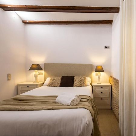 Florit Flats - The Old Town Apartment Valenza Esterno foto