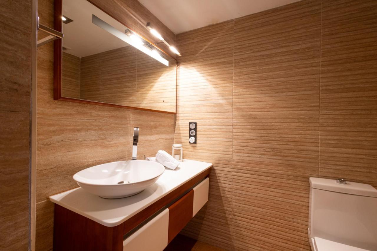 Florit Flats - The Old Town Apartment Valenza Esterno foto