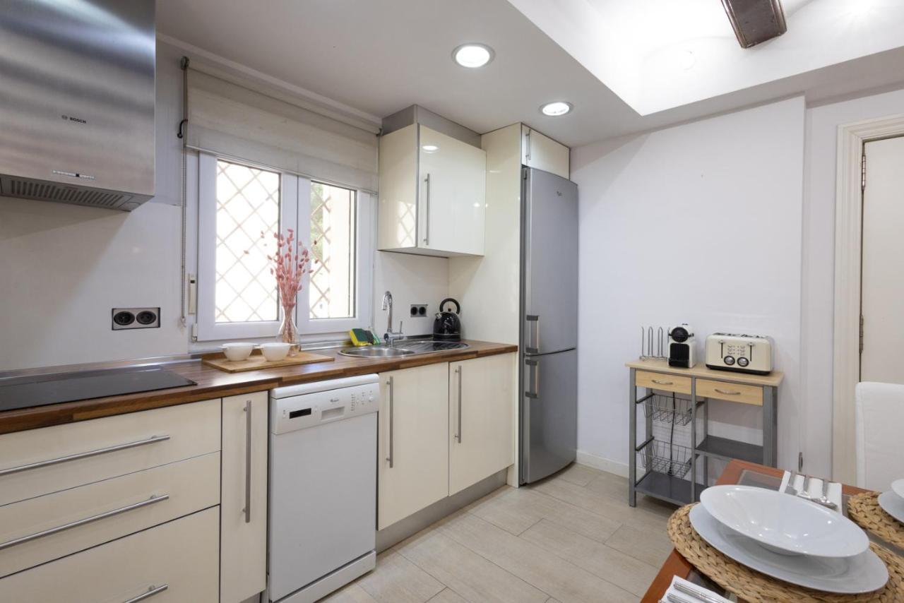 Florit Flats - The Old Town Apartment Valenza Esterno foto